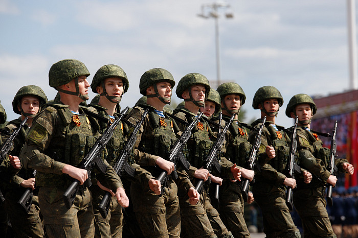 В Туле состоялся военный парад в честь Победы в Великой Отечественной войне