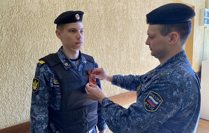 Судебные приставы приняли участие в акции «Георгиевская ленточка»