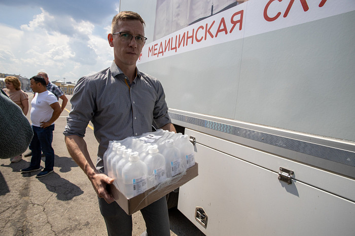 Бригада тульских медиков отправилась в ДНР для оказания медицинской помощи местным жителям