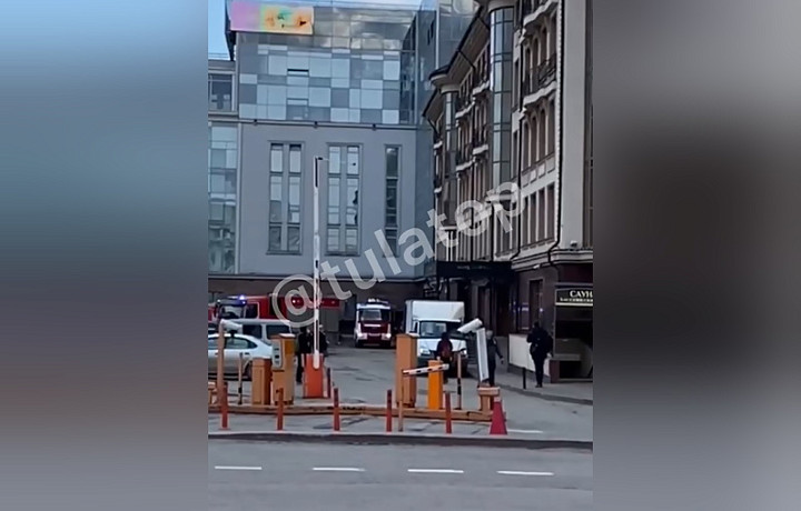 В Туле эвакуировали людей из ТРЦ «Гостиный двор»