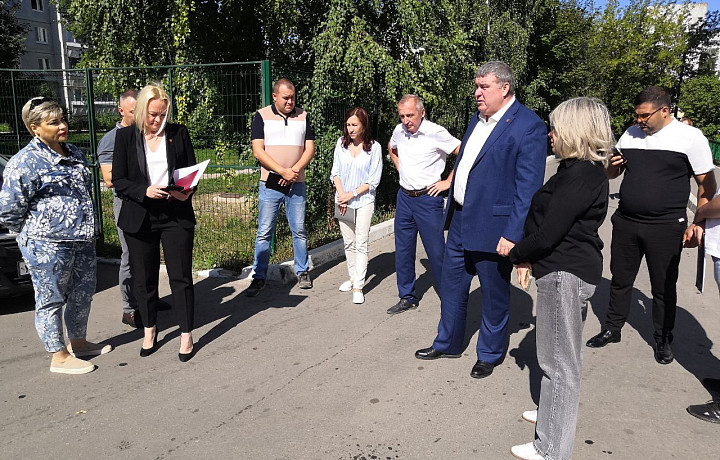 В срок и без нареканий: глава администрации Тулы Илья Беспалов посетил два объекта, участвующих в программе  «Народный бюджет»