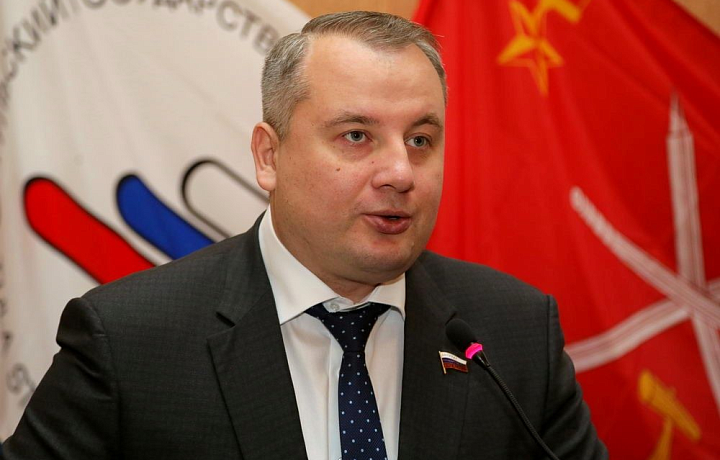 Депутат Госдумы от Тульской области Виктор Дзюба сложит полномочия