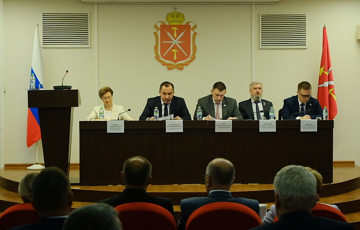 Андрей Дубровский подвел итоги весенней сессии Тульской областной Думы