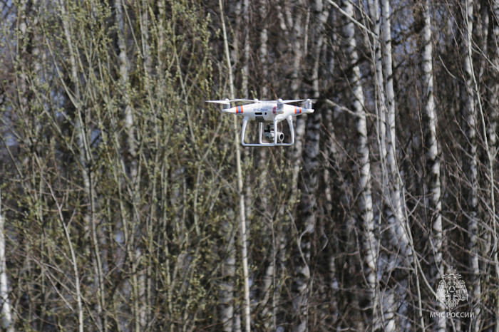 Сотрудники МЧС во время рейда в Туле поймали женщину, сжигавшую сухую траву