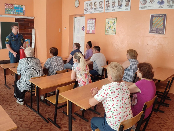 В МЧС продолжили проводить профилактическую работу с жителями Куркинского и Богородицкого районов