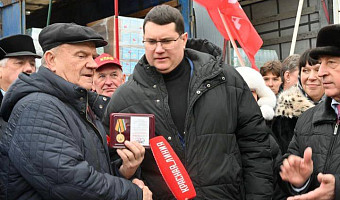 Депутат тульской Гордумы Алексей Лебедев приказом министра обороны награжден медалью