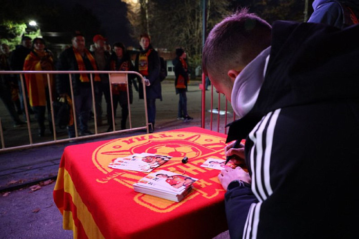 В Туле начался матч «Арсенала» и «Алании» – фото