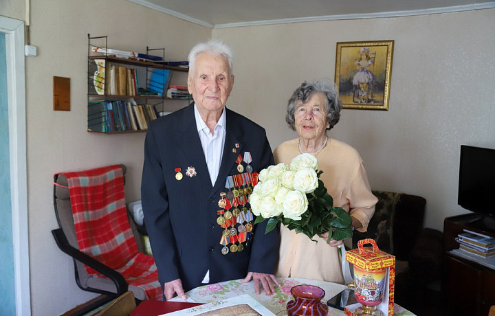 В Туле 100 лет исполнилось ветерану Великой Отечественной войны Киму Демидову