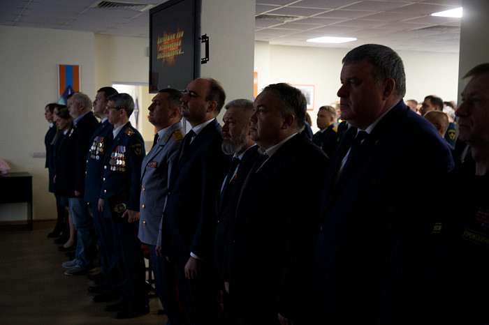 Глава тульского МЧС поздравил спасателей с Днем пожарной охраны