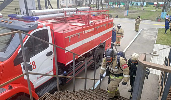 В доме-интернате в Суворовском районе прошли учения огнеборцев
