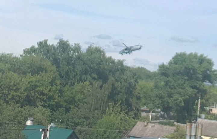 Жители разных районов Тульской области сообщают о военных вертолетах и грузовиках