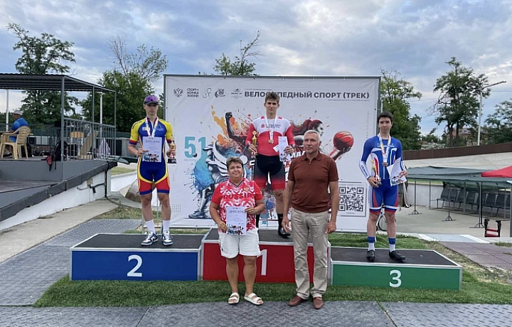 Туляк завоевал золото в кейрине в финале XII летней Спартакиады учащихся России