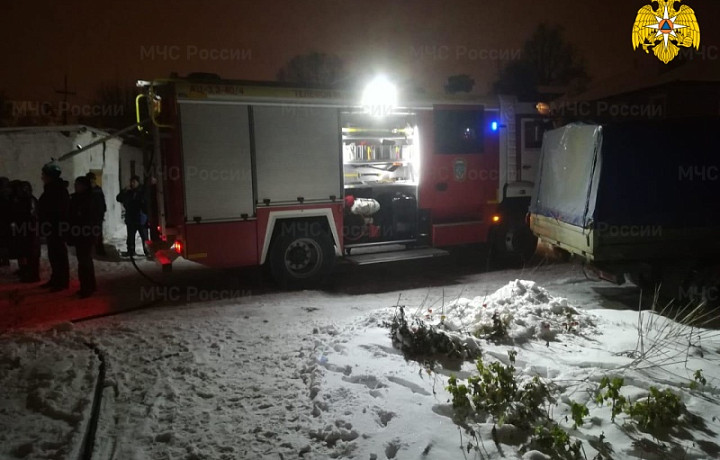 ﻿50-летний житель Новомосковска пострадал при пожаре в жилом доме