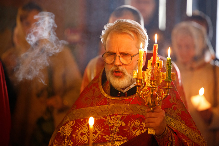 В Туле прошла церемония прощания с худруком тульского драмтеатра Дмитрием Красновым