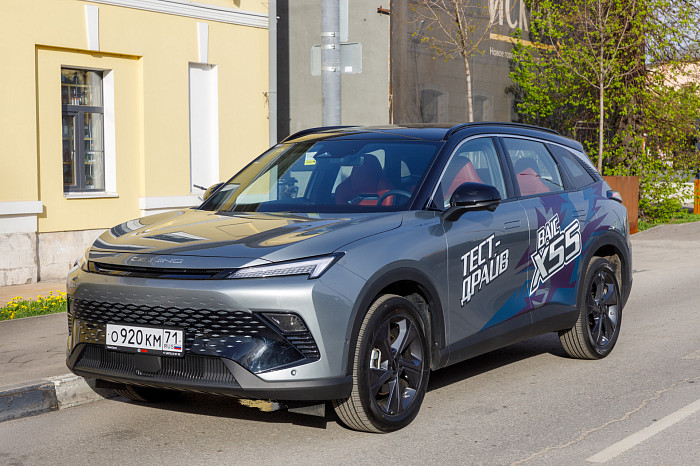 Финал второго сезона «Холостяк.FM»: Евгений Махиня встретился с победительницей проекта