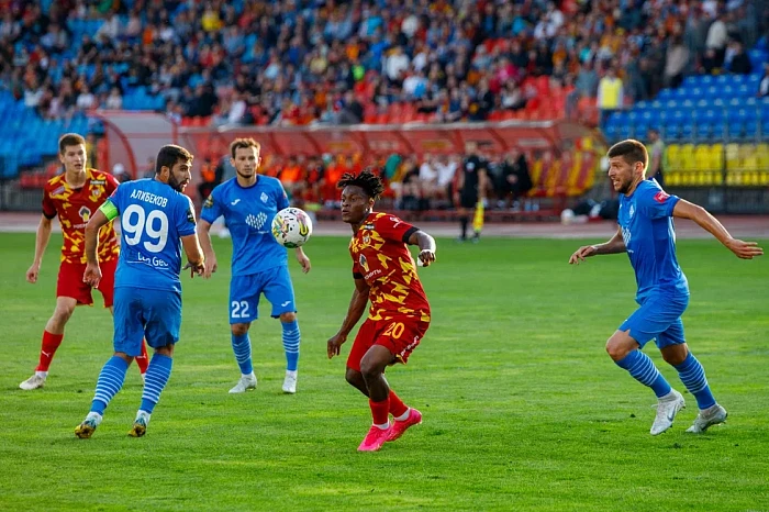 Матч «Арсенала» с махачкалинским «Динамо» завершился со счетом 0:0