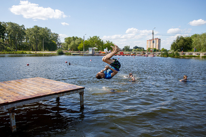 В жару вода манит: как туляки спасаются от палящего солнца – фоторепортаж
