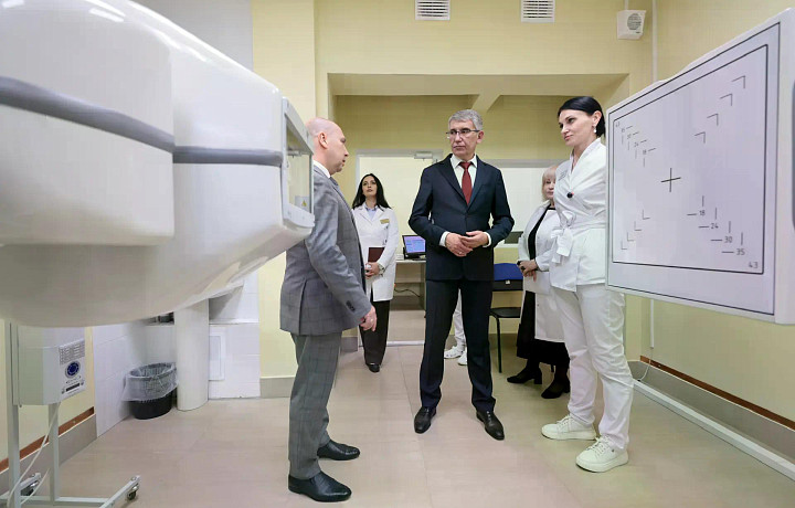 Губернатор Миляев оценил работу Дубенской больницы