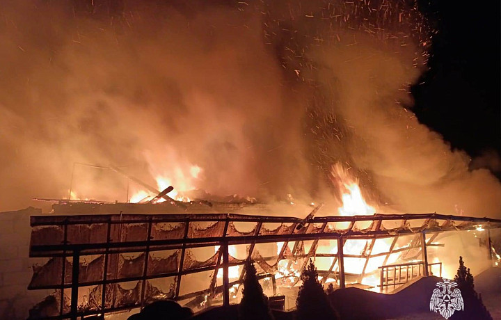 За сутки тульские спасатели потушили пять пожаров и вводили режим ЧС из-за ДТП