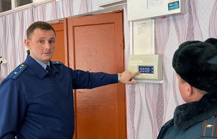 Четыре школы в Чернском районе нарушали противопожарные правила