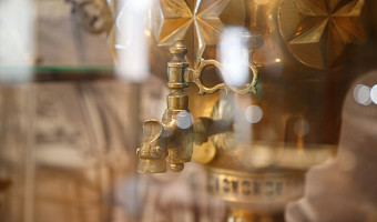 Для барбекю, кальянов и не только: предприниматель из Тулы сделал прессованный уголь в форме самовара