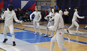 В Туле стартовали Всероссийские соревнования по фехтованию «Оружейная столица»