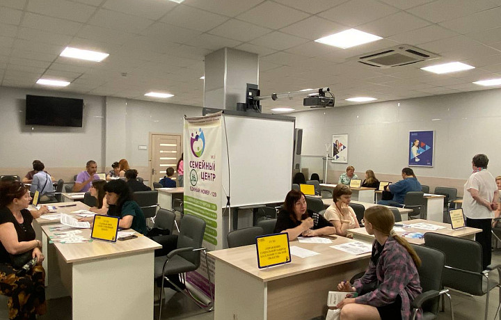 На какую работу берут инвалидов в Тульской области: поговорили с работодателями на ярмарке вакансий