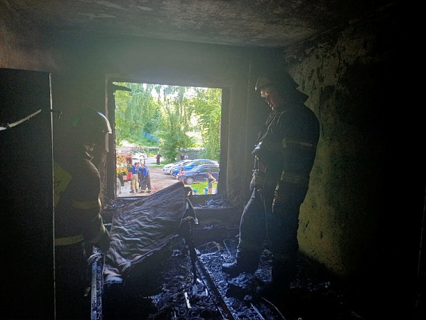 Из пожара на улице Ложевой в Туле спасли человека