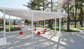 В Новомосковске губернатору Миляеву показали обновленный сквер имени 30-летия ВЛКСМ