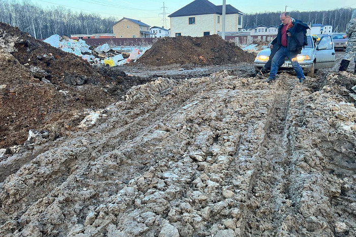 В поселке под Тулой после прокладки коммуникаций уничтожили единственную дорогу