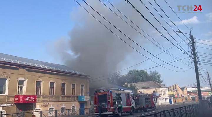 Улицу Каминского в Туле временно перекрыли из-за пожара
