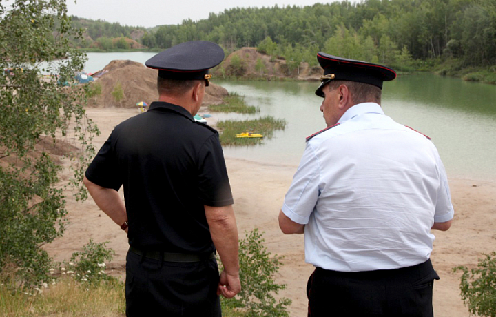 Начальник УМВД России по Тульской области проверил работу полиции в Кондуках