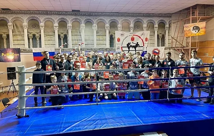 В Туле определили победителей и призеров Кубка области по тайскому боксу