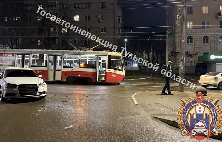 Маленькая девочка пострадала в ДТП на улице Максима Горького в Туле