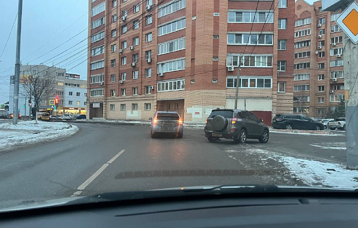 На улице Болдина в Туле произошло ДТП