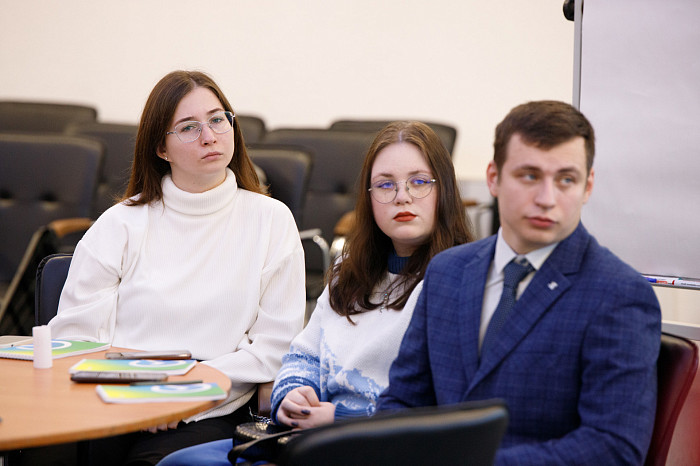 Какие бизнес-проекты активно инвестируют, и как такой создать: Сбер рассказал тульским студентам о ESG-принципе