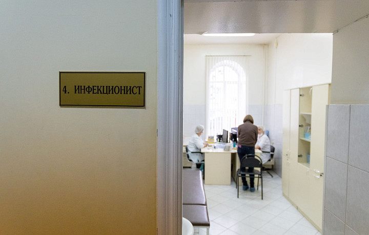 В Тульской области за три года трудоустроили 325 врачей из других регионов