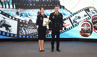 В преддверии праздника в Туле наградили полицейских