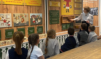 «В шутку Толстой сказал, что это будет «университет в лаптях»: что за новое пространство появилось в Ясной Поляне, и почему оно «муравейное»