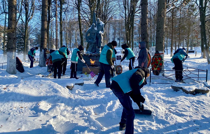 Жителям Тульской области предлагают помочь коммунальщикам в расчистке снега