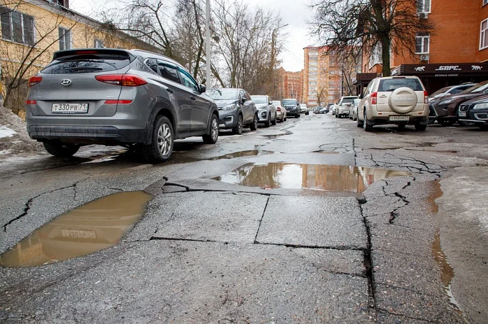 Почему асфальт тает вместе со снегом?