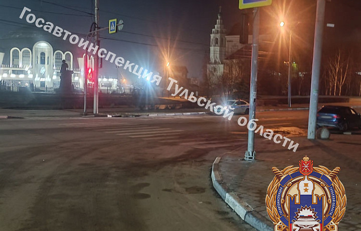 В Туле пьяный велосипедист попал под машину на переходе