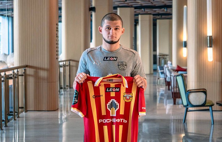 Аяз Гулиев подписал контракт с тульским «Арсеналом»