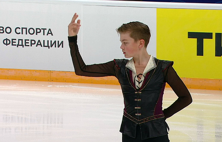 Туляк Евгений Зенкин вошел в десятку сильнейших фигуристов на Гран-при России
