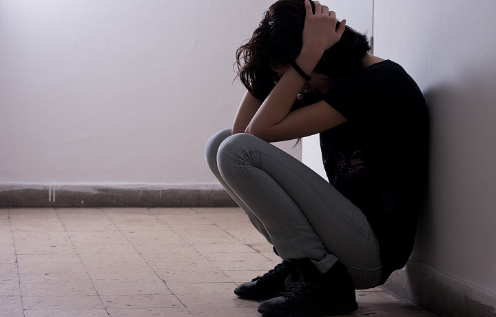 Концентрация на теле и регулярные прогулки: психолог рассказал, как избавиться от панических атак