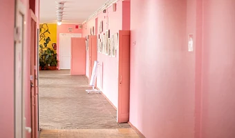 «Я хочу, чтобы её уволили с позором»: жительница Тулы рассказала, как учитель унижала ее дочь при всем классе