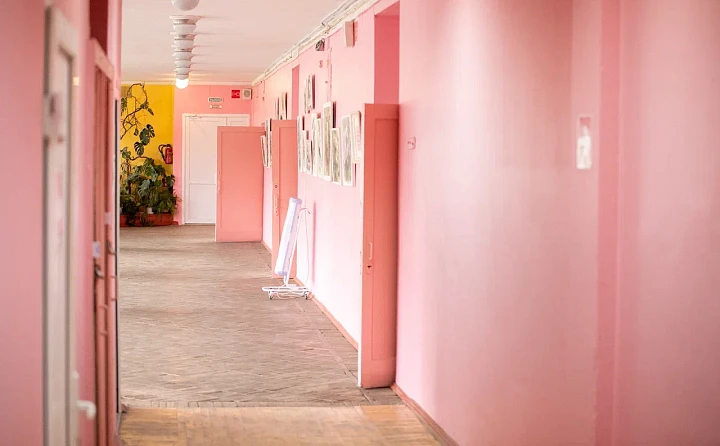 «Я хочу, чтобы её уволили с позором»: жительница Тулы рассказала, как учитель унижала ее дочь при всем классе