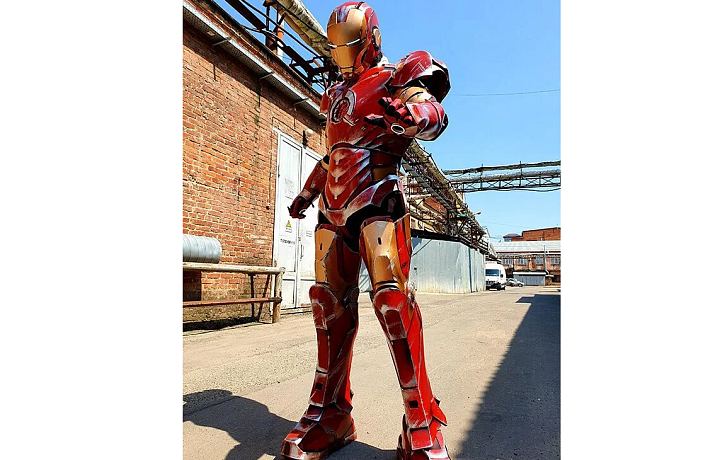 В Туле выставили на продажу костюм Железного человека