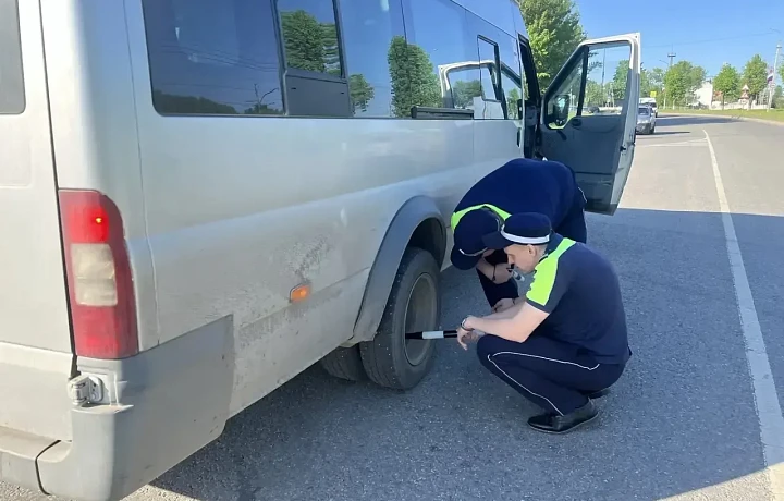В Щёкине во время рейда проверили более 15 автобусов