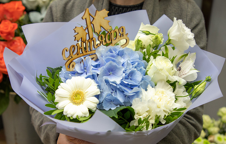 Фиксируем цены: сколько стоят цветы за две недели до 1 сентября в Туле